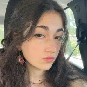 Baby-sitter de 19 ans sur Lyon 