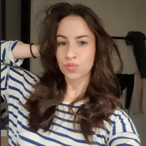 Pet sitter attentionnée et responsable à domicile