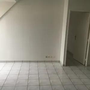 Garde d'enfant (77170)