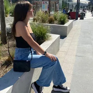 Baby - Sitter expérimentée depuis l'âge de 15 ans à Courçon