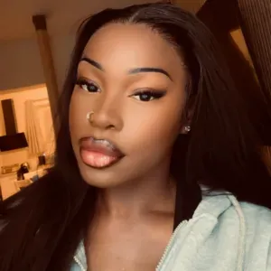 Baby-sitter expérimentée zone de La Louvière/Mons