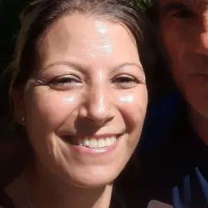 Addetta alle pulizie di casa interna e d esterno 