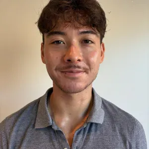 IB Tutor with 7s in Economics, Psychology & Maths