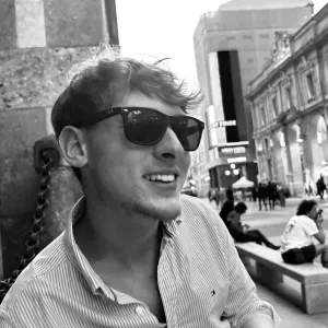 Homme de compagnie pour vos aînés à Paris et proche banlieue