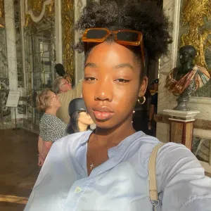  Baby-sitter Étudiante sérieuse et attentionnée