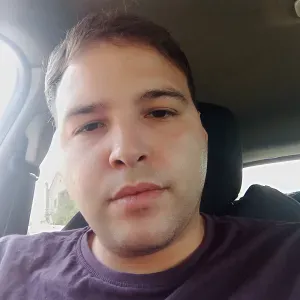 Cuidar de animais em paredes. 