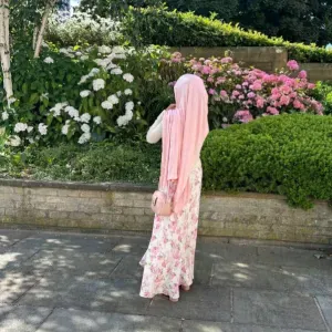 Beby sitter etudiante en recherche de job