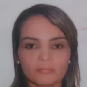 Faço limpeza, arrumação armários,  limpo viidros