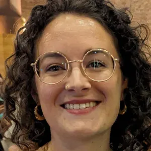 Baby sitter a la Rochelle et alentours 