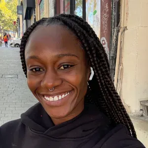 Experienced Australian nanny looking for a job