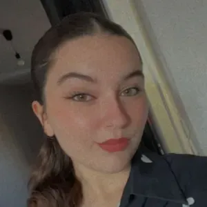 Aide ménagère responsable et assidue.