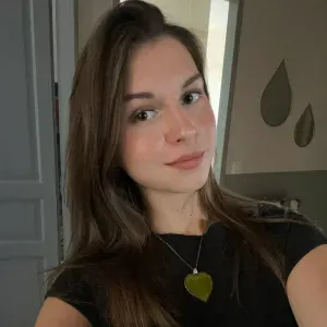 Baby sitter sérieuse -dispo les week end 