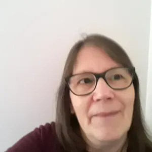 empregada de limpeza responsável em Cascais