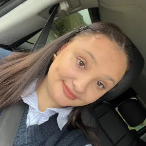 Baby-sitter douce à l'écoute et bienveillante 