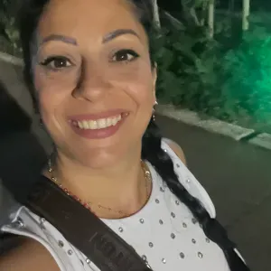 Addetta alle pulizie con esperienza 