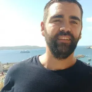 Aide ménager sérieux et soigné à Rodelle