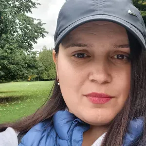 Femme au foyer responsable à Rouen.