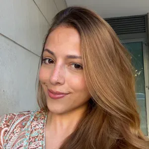 A procura de uma cuidadora de cães