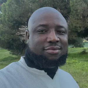 Compassionate carer looking for a job