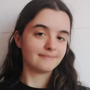 Cuidadora de niños en Griñón, responsable y con experiencia