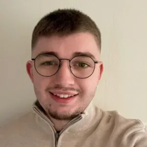 Baby-sitter expérimenté à Paris