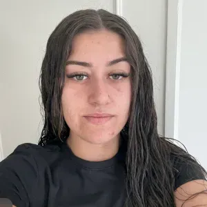 Olá eu sou a beatriz vivo na Amadora 