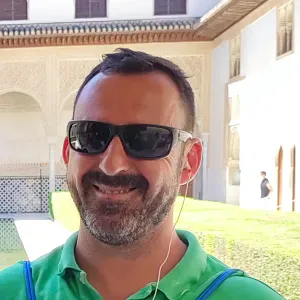 Busco cuidador de mascotas A Cañiza