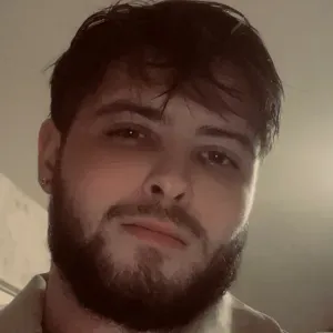 Homme de ménage à Fecamp. 