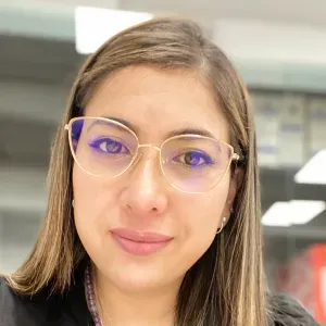 Cuidadora en Madrid. Muy buena compañía . 