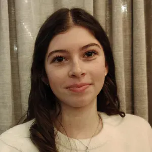 Baby-sitter étudiante avec le BAFA 