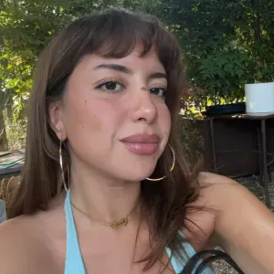 Experienced babysitter looking for a job