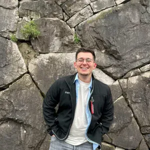 Baby-sitter dans la région de Walcourt ainsi que Charleroi