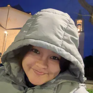 Ragazza responsabile e paziente