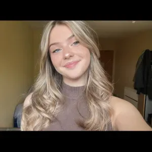 Baby-sitter responsable, douce et à l'écoute 👧🧒