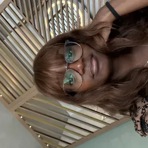 Garde d'enfants avec logement à Nice – disponible 