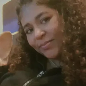 Cuidadora experiente, apoio para quem precisa!