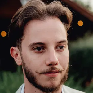 Baby-Sitter de 25 ans en région parisienne