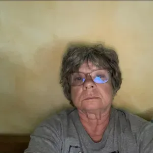 Offre d'emploi pour un(e) aide ménagère à Saint-Mitre-...