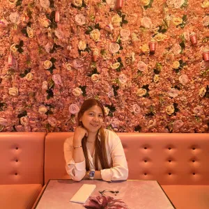 Look for job childcare and ready to share my skills.