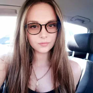 Addetta alle pulizie in casa/uffici 