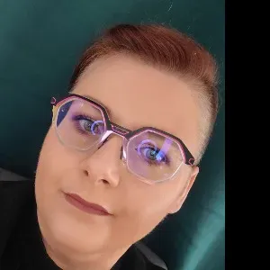 Nounou à domicile disponible