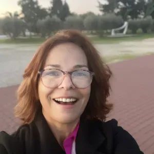 Cuidadora com muita experiência 