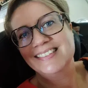 Auxiliaire de vie sociale, aide au ménage, à la toilette... 