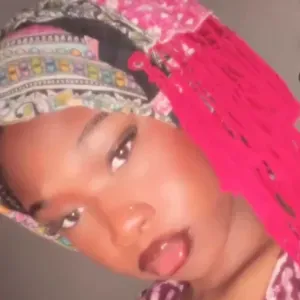 Babysitter expérimentée d'au moins 5 ans