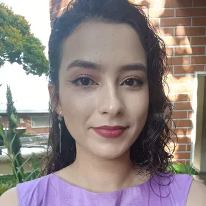 Cuidadora en Málaga, amorosa de mascotas