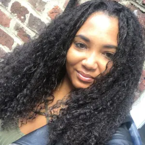 Baby-sitter expérimentée avec les enfants de tout âge 