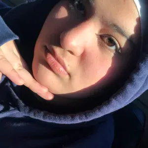 Pet-sitter attentionnée et passionnée par les animaux