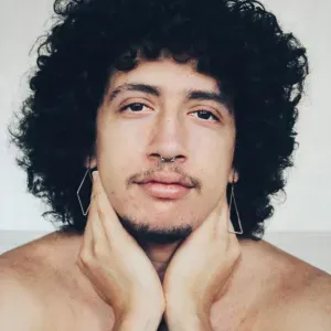 Petsitter pour promenades, soins et garde à domicile