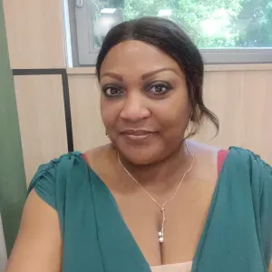 Auxiliaire de vie dame de compagnie 