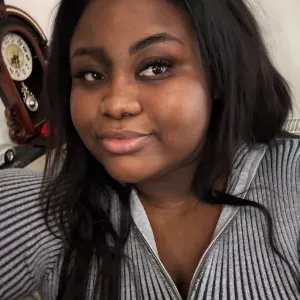 Baby-sitter expérimentée  – animatrice en école primaire 